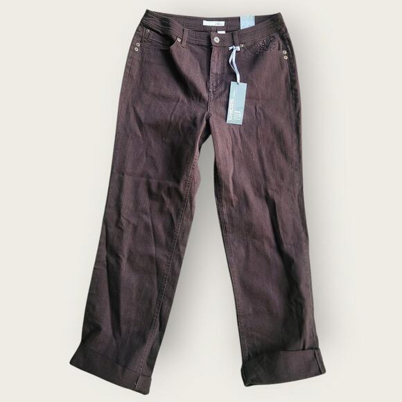 Chico's Platinum Jeans Womens Sz 1.5R/US 10  Straight Leg Embroidered NWT Flaw - Picture 1 of 9